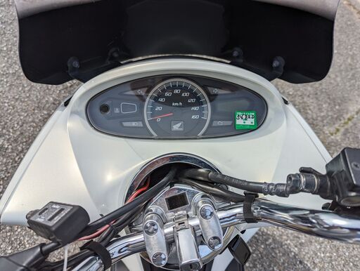 PCX jf28 初期型後期使用 走行55000KM位 白色 【公式通販】 PCX jf28 初期型後期使用 走行55000KM位 白色 【公式通販】