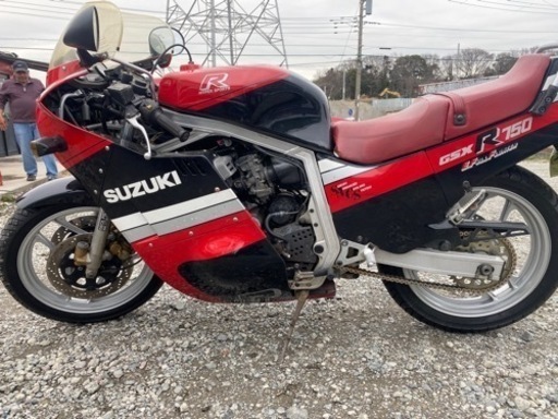 バイク 750cc