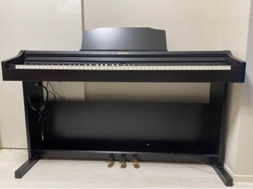 【お値下げしました！】ローランド  Roland RP501R-CR ⭐︎ 電子ピアノ