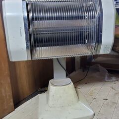 グンゼ長袖U首L９６ー１０４遠赤外線加工綿１００％加工　日本製、新品　&　遠赤外線ヒーター持帰り　の画像