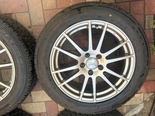225 55 18 スタッドレス　４本セット
