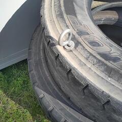 筋トレ　タイヤと、ロープの画像