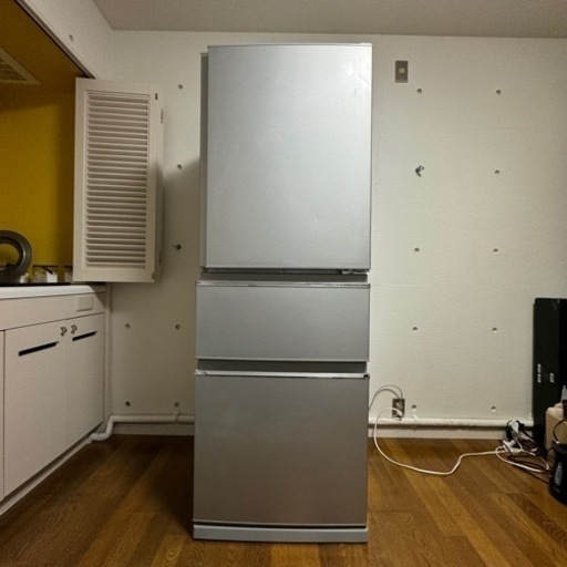 【間取りに合わなかったので出品します】三菱 MITSUBISHI 冷蔵庫 330L 2017年製 3ドア