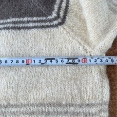 お洒落な手編みセーター④ /ウール ポケット付きの画像