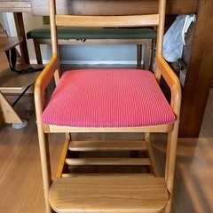 学習椅子　椅子の画像