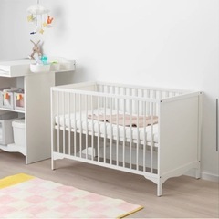 (無料)IKEAベビーベッド、マットレス、敷き布団の画像