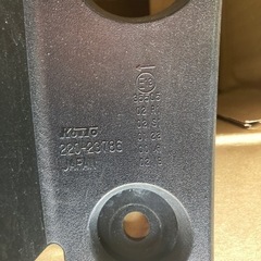 日産セレナ　左テールレンズの画像