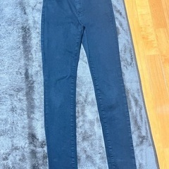 UNIQLO ブラック スキニー 27インチ