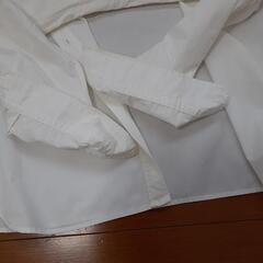 中古レディース　白シャツブラウスの画像