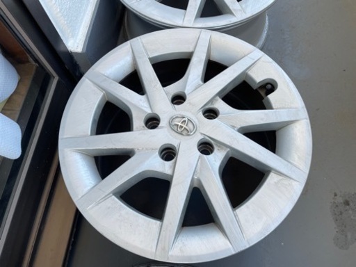 プリウスα 純正アルミホイール 4本 6.5J×16 +39 キャップ付