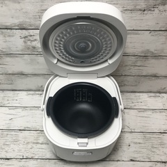 【炊飯器】2022年製 SHARP マイコンジャー炊飯器 KS-CF05C-Wの画像