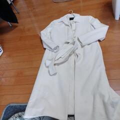おはなし中、服の画像