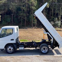 【I-0055】三菱　キャンター　FE71DB　低床　ローダーダンプ　H17年式　最大積載量3000kg　1年車検付き　新明和の画像