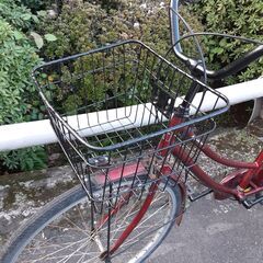 リサイクルショップどりーむ鹿大前店　No1303　自転車　ワインレッド　カゴ付きの画像