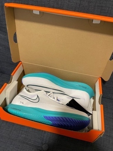 【新品・未使用】ナイキ ズームX ストリークフライ 27.0cm【箱あり】