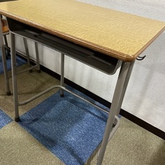【あげます】レトロな机　オカムラ　アンティーク