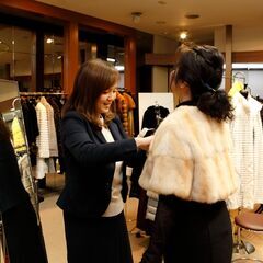 コートなど高級婦人服の販売をお願いします。の画像