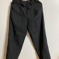 黒ストライプ柄 スーツ子ども用卒業式フォーマルの画像