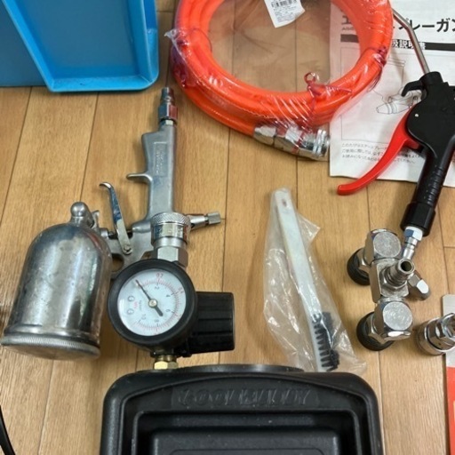 エアコンプレッサー　　H&H オイルレス ミニエアーコンプレッサー　HMAC-50　三共コーポレーション　車整備→値下げしました