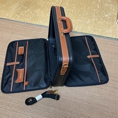 靴/バッグ バッグ アタッシュケースの画像