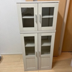 【お取引中】本日のみの限定掲載価格　食器おまけok キャビネット 扉付き収納　食器棚等の画像