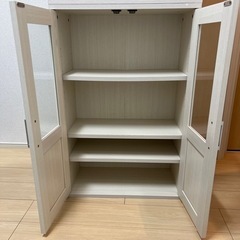 【お取引中】本日のみの限定掲載価格　食器おまけok キャビネット 扉付き収納　食器棚等の画像