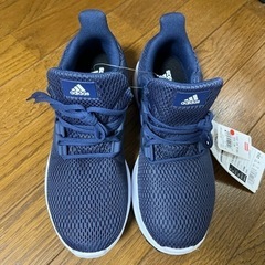 adidas スニーカー　新品　25.0の画像