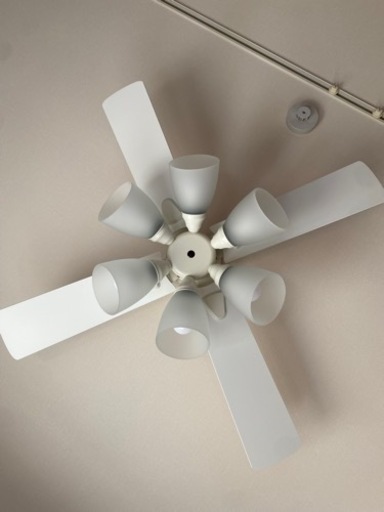 Lowyaファンライト 照明器具