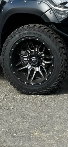 車のパーツ タイヤ、ホイール