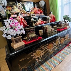 お雛様（黒塗り3段飾り）の画像