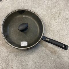☆中古￥1,500！IH対応フライパン　家具　調理器具　取っ手の...
