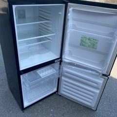 福岡市内配送無料　ユーイング U-ING UR-F110H-K [冷蔵庫 （110L・右開き） 2ドア ギャラクシーブラック]