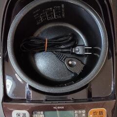 象印のきれいな炊飯器象印 炊飯器 マイコン式 3合 ブラウン NL-BA05-TA 譲りますの画像