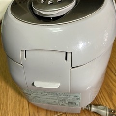 2005年製　三洋電機炊飯器　3.5合　ECJ-HS35の画像