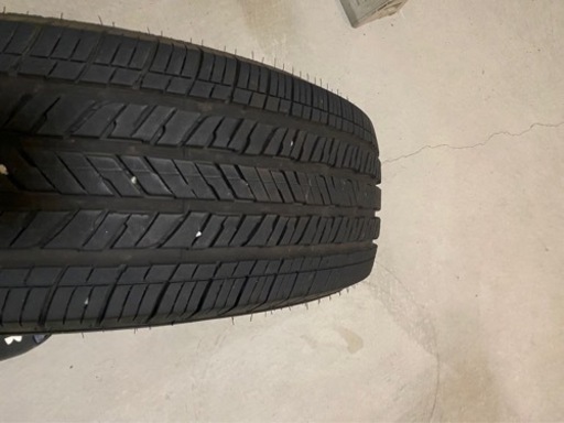 車のパーツ タイヤ、ホイール