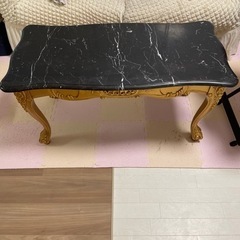 3/15 まで　大理石テーブル　とイスのセットの画像