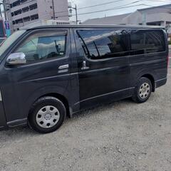 １６年式トヨタハイエース　ガソリンの画像