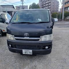 １６年式トヨタハイエース　ガソリン