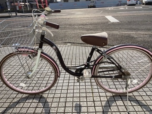 【24インチ子供自転車】内装3段変速　LEDオートライト付　ブラウン／ピンク　ブラウンカラータイヤ仕様　前カゴ、鍵新品❗️スペアキーあ