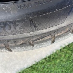 車のパーツ タイヤ、ホイールの画像