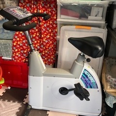 フィットネスバイク エアロバイク室内 バイク ダイエット！！！の画像