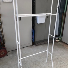 洗濯機の上　棚