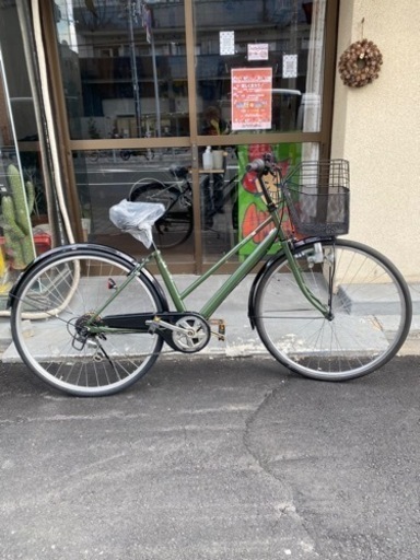 後ろタイヤも新品に交換してる変速付きの中古自転車です！