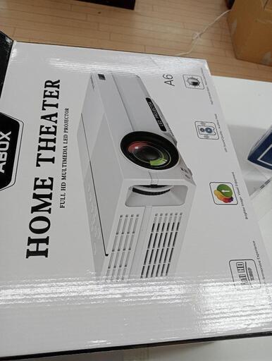 取り引き中　中古品　プロジェクターとスタンド