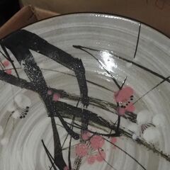 益子焼、大皿、２枚、直径３１センチ、梅の絵の画像