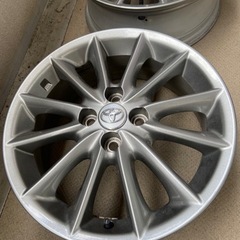 車のパーツ タイヤ、ホイールの画像