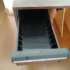 レコード、カセットケースの画像