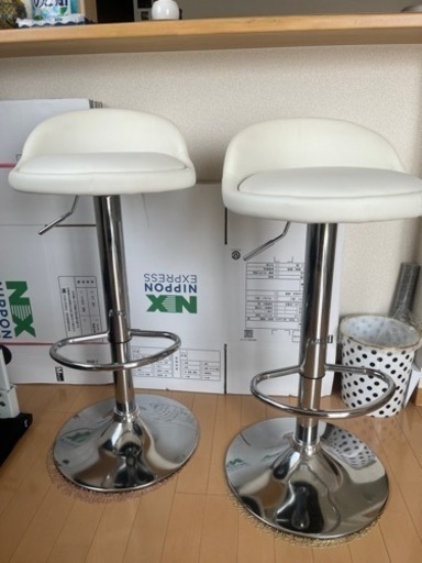 美品カウンターチェアー二脚お譲り致します