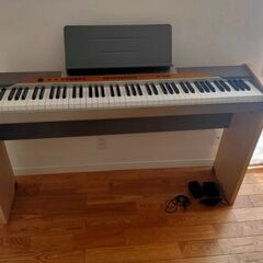 引取決定　電子ピアノ　CASIO Privia PX110
