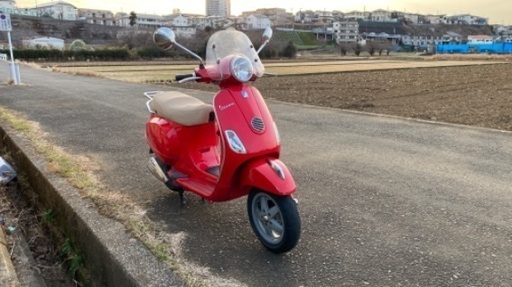 ベスパ　lx125ie 赤